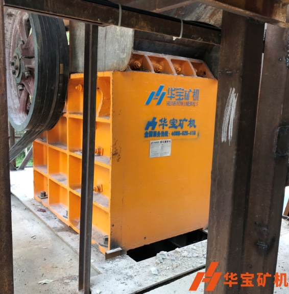 顎式破碎機軸承和肘板日常養護三點注意事項